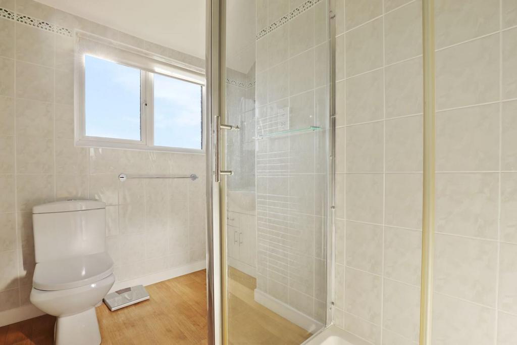 14-5a14 JHProp Wpen - 47 Clevedon Road - 42 (1)-medi