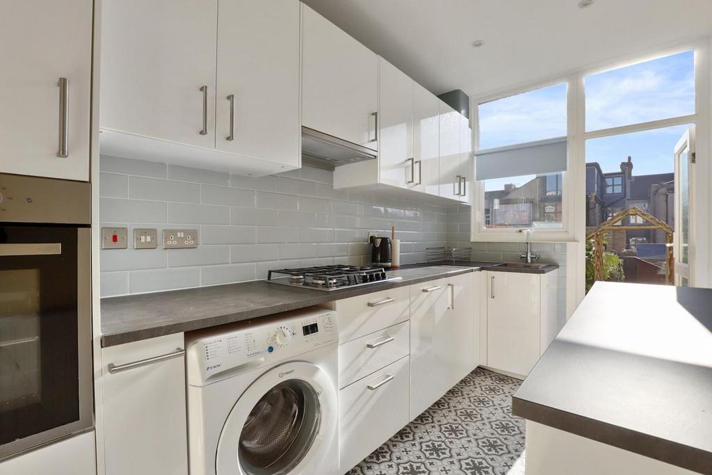 05-49b8 JHProp Wpen - 47 Clevedon Road - 15 (1)-medi