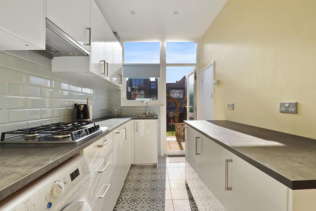 06-c668 JHProp Wpen - 47 Clevedon Road - 18 (1)-medi