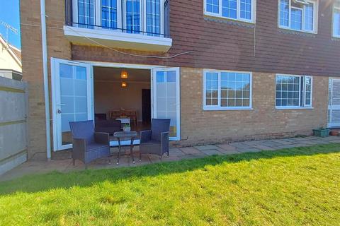 2 bedroom apartment for sale, Ambleside Avenue, Telscombe Cliffs, Peacehaven