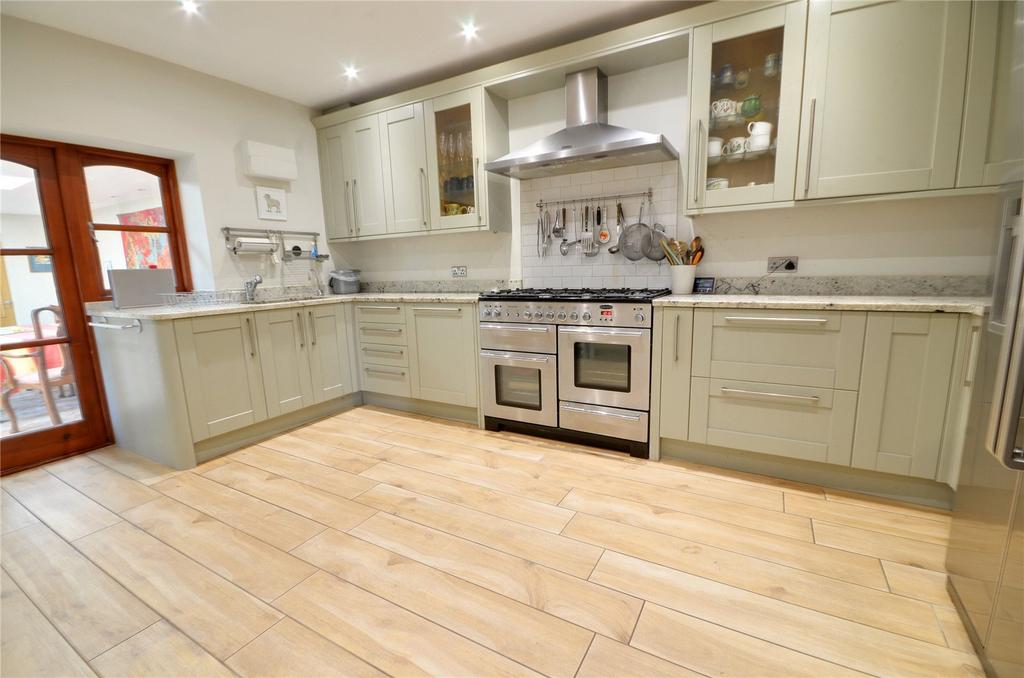 Kitchen/Breakfast