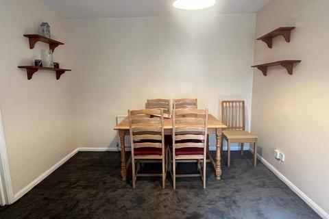2 bedroom flat to rent, The Lindens, St Albans Road West, Hatfield