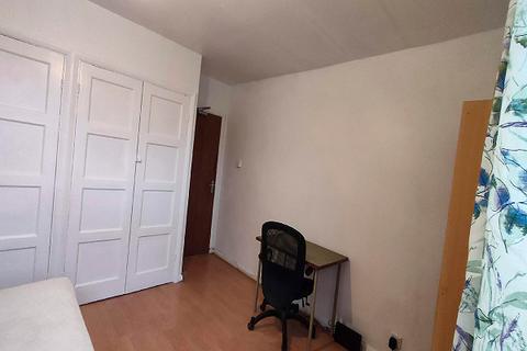 Flat share to rent, Shirley House Drive, Charlton SE7