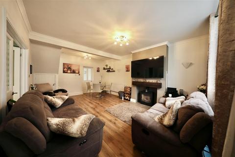 18 Ditmas Avenue, Anlaby Common, Hull, HU4 7SA