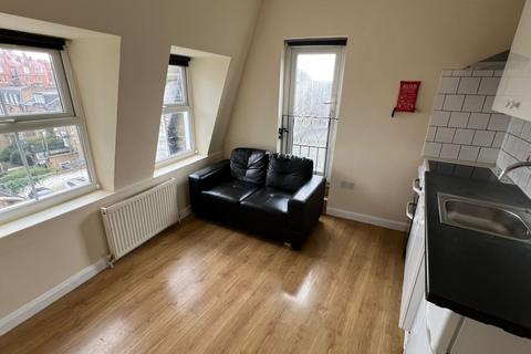 1 bedroom flat to rent, 85 Hammersmith Road, London, W14