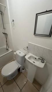 1 bedroom flat to rent, 85 Hammersmith Road, London, W14
