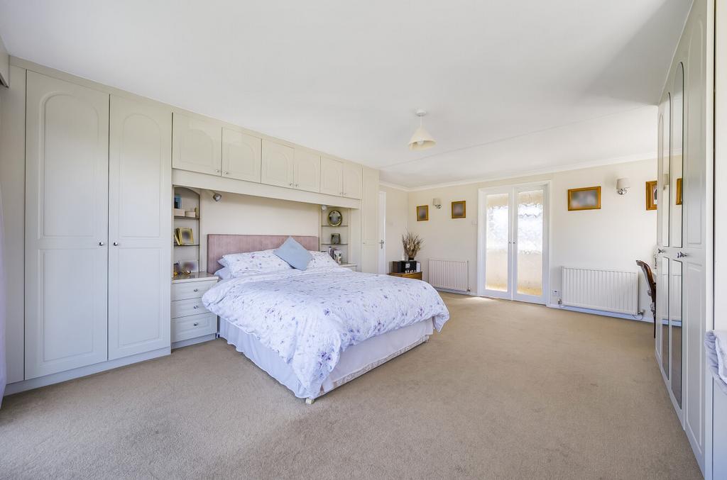 Principal bedroom