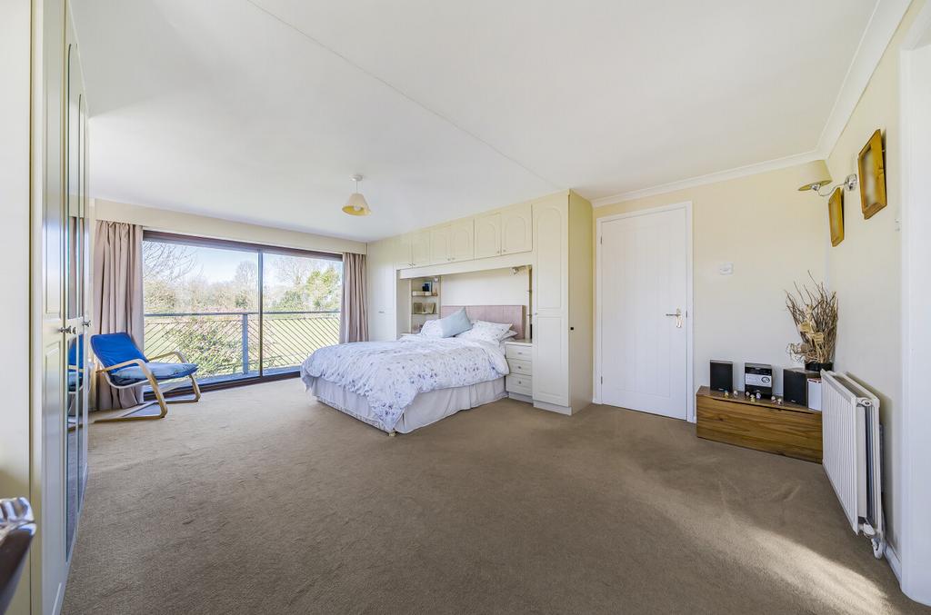 Principal bedroom