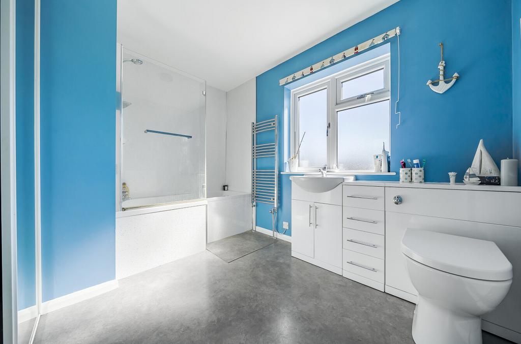 Family bathroom