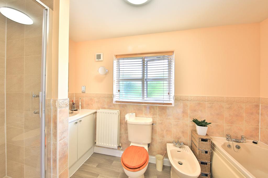 Bedroom1ensuite