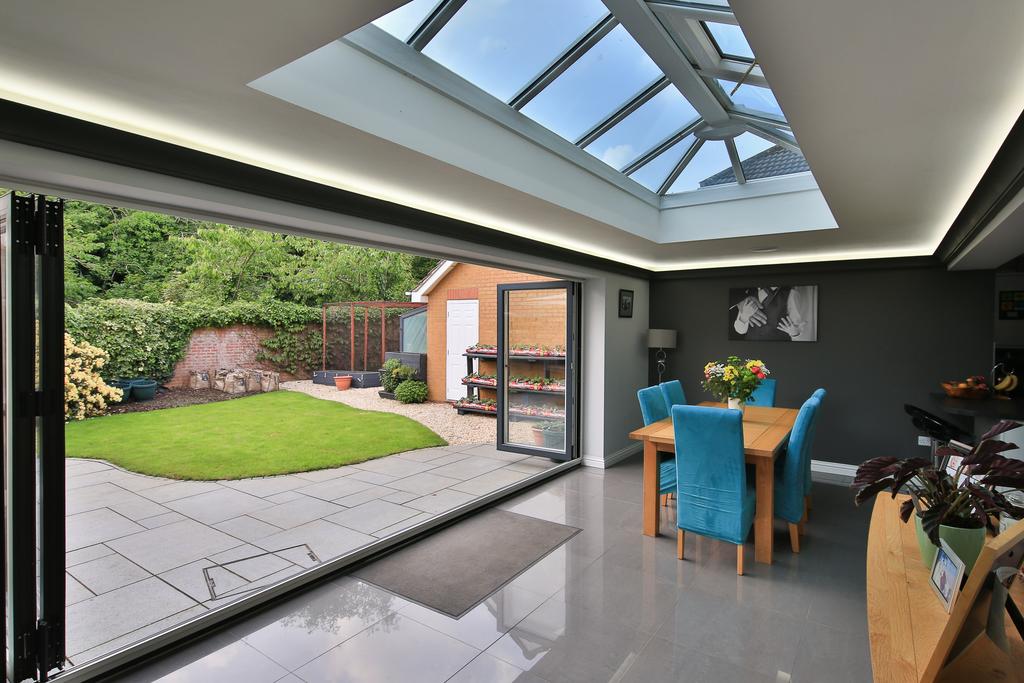 Familyroom3