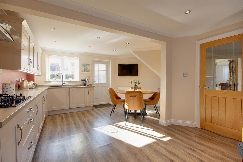 Dining Kitchen