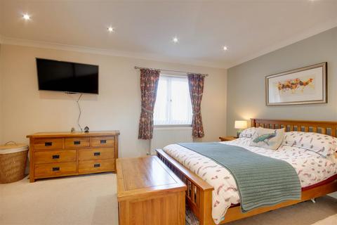 15 Alder Close, Brough, HU15 1ST