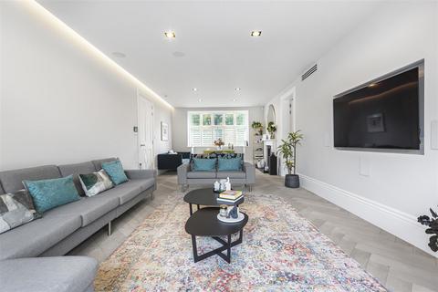 undefined, Cannon Hill, London