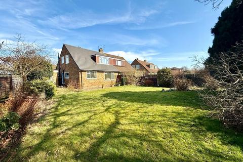 3 bedroom semi-detached bungalow for sale, Meadow Drive, West Park