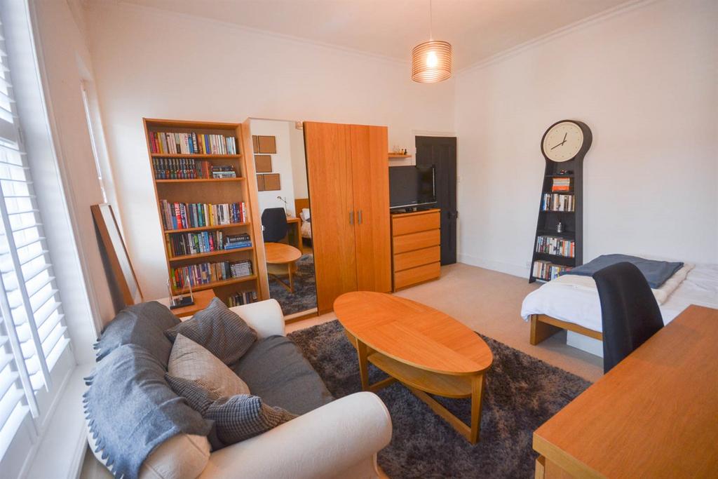 Rear Bedroom