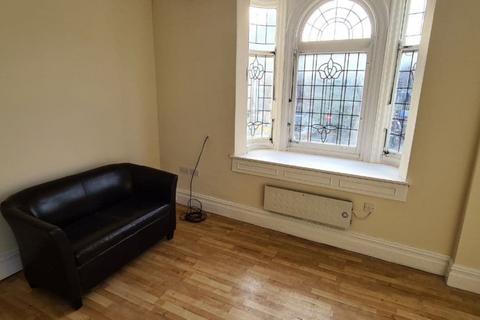 1 bedroom flat to rent, Leeds LS11