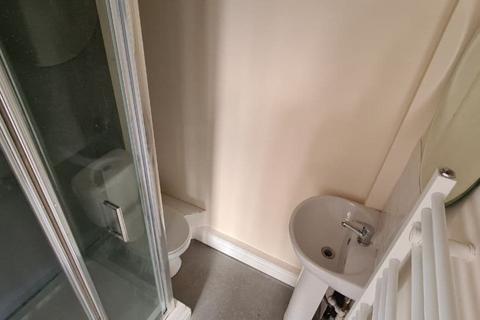 1 bedroom flat to rent, Leeds LS11
