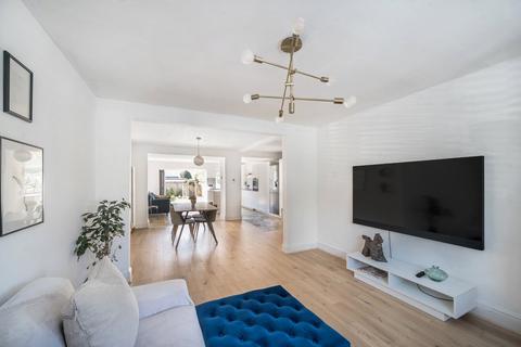 7, Riverway Barry Avenue, Windsor, SL4 5JA