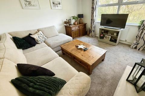 3 bedroom terraced house for sale, Carlyon Gardens