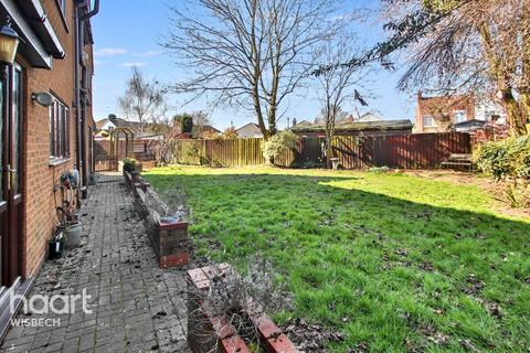 5 bedroom detached house for sale, Stow Gardens, Wisbech
