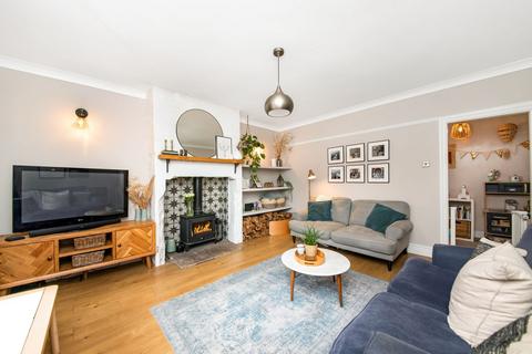 10 Strike Lane, Skelmanthorpe, Huddersfield, HD8 9AY
