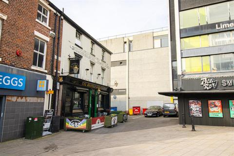 2 bedroom apartment to rent, 2-Bed Apartment to Let on Lowthian Street, Preston