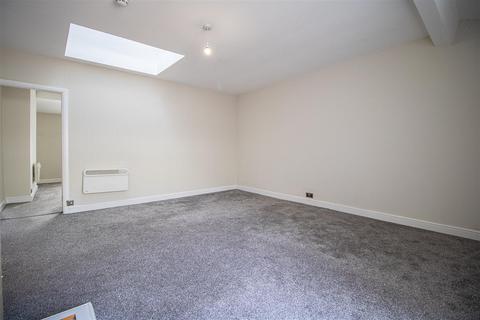 2 bedroom apartment to rent, 2-Bed Apartment to Let on Lowthian Street, Preston