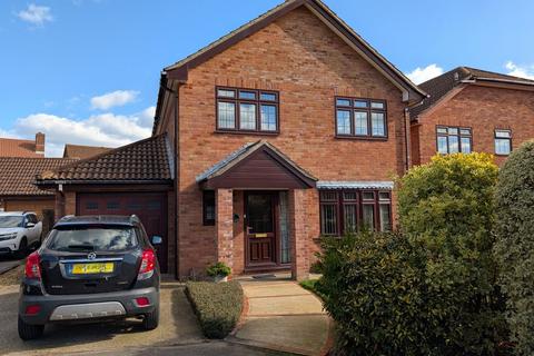 4 bedroom detached house for sale, The Oakes, Stubbington, Hampshire, PO14