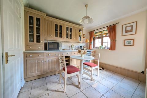 4 bedroom detached house for sale, The Oakes, Stubbington, Hampshire, PO14