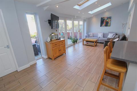 4 bedroom semi-detached house for sale, Sandhurst Drive, Liverpool L10