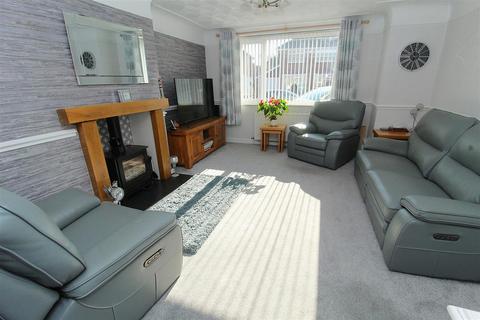 4 bedroom semi-detached house for sale, Sandhurst Drive, Liverpool L10