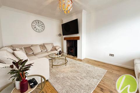 Pandora Struan Avenue, Stanford-le-hope, SS17 8DG