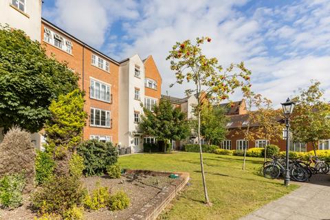 2 bedroom flat to rent, Kings Wharf Mill Street, Wantage OX12