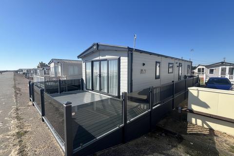 2 bedroom static caravan for sale, Suffolk Sands, Felixstowe IP11