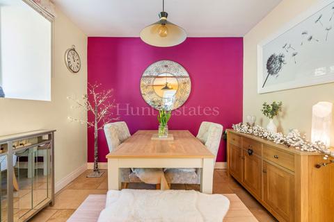 4 bedroom semi-detached house for sale, La Rue A Don, Grouville, Jersey. JE3 9GD