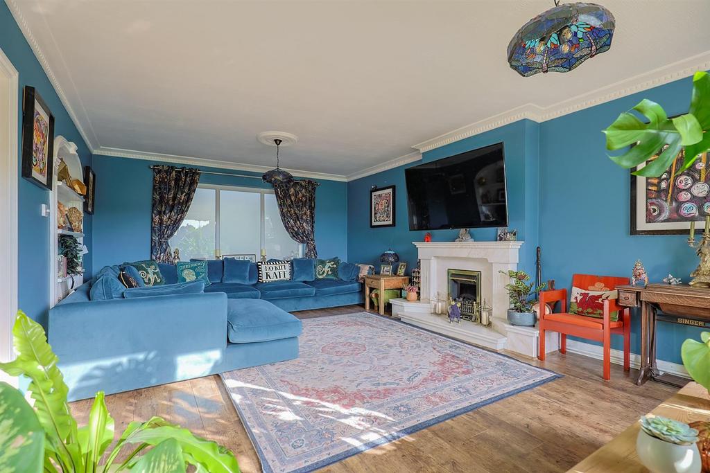 6 Willow Brook Gardens - Web (2 of 36).jpg