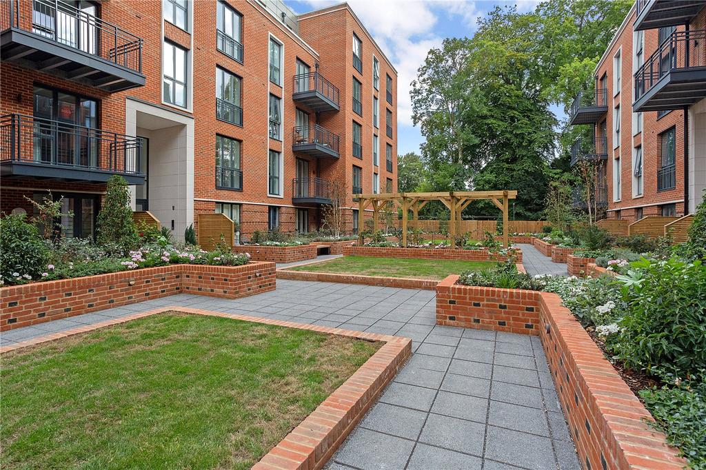 Communal Grounds