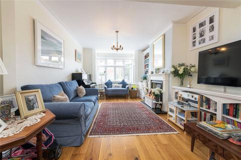 3 Gamlen Road, London, SW15 1AB