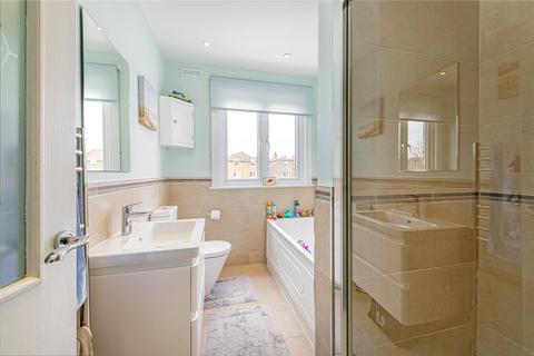3 Gamlen Road, London, SW15 1AB