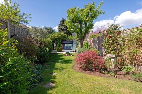 3 Gamlen Road, London, SW15 1AB