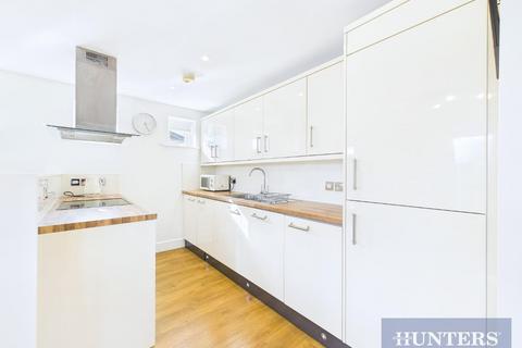 2 bedroom flat for sale, Scalby Mills Road, Scarborough