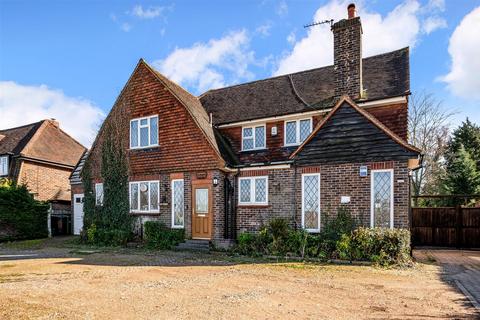 16 Ruden Way, Epsom, KT17 3LN