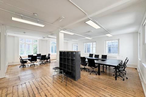 Office to rent - 11-13 Market Place (4th Floor), Fitzrovia, London, W1W 8AH