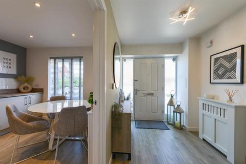 3 bedroom semi-detached house for sale, Greystone Square, Peters Village, Wouldham