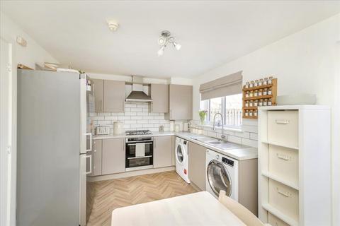 37 Aspen Drive, Gorebridge, EH23 4PZ