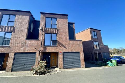 7 Grays Crescent, Newhaven, BN9 9FE