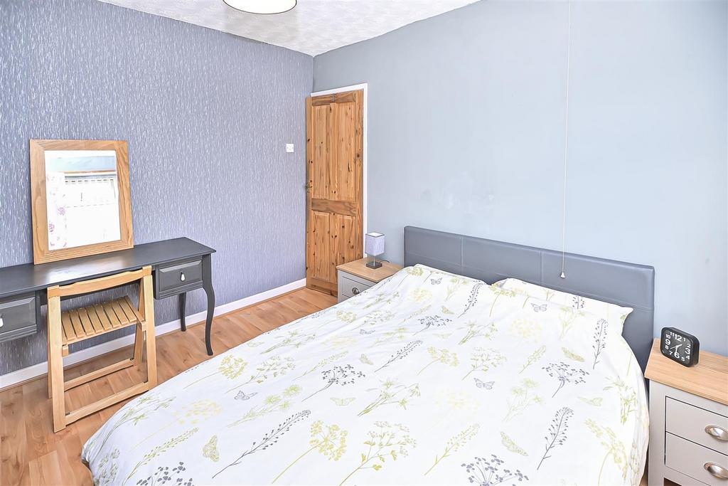 26 Lowood Street Bedroom 1 (1).jpg