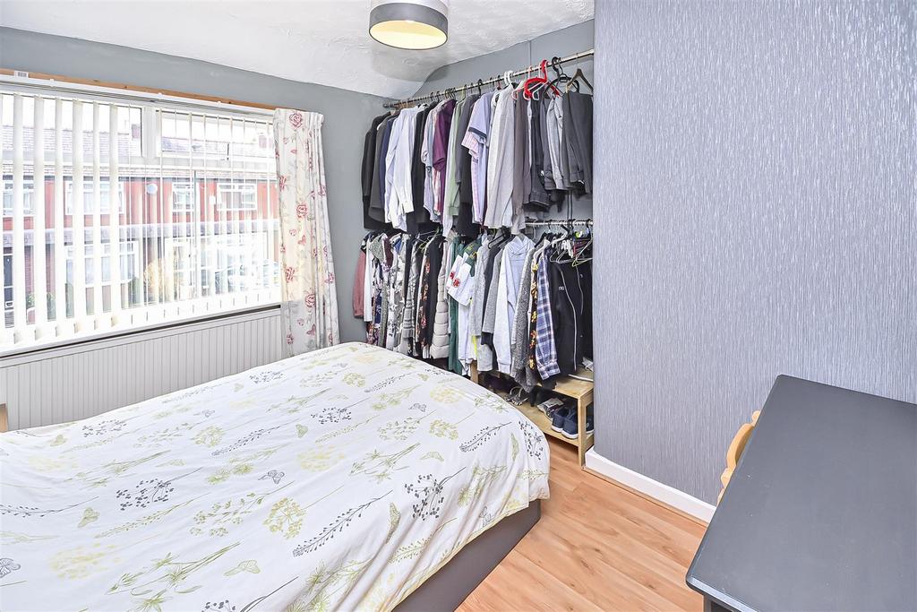 26 Lowood Street Bedroom 1 (2).jpg