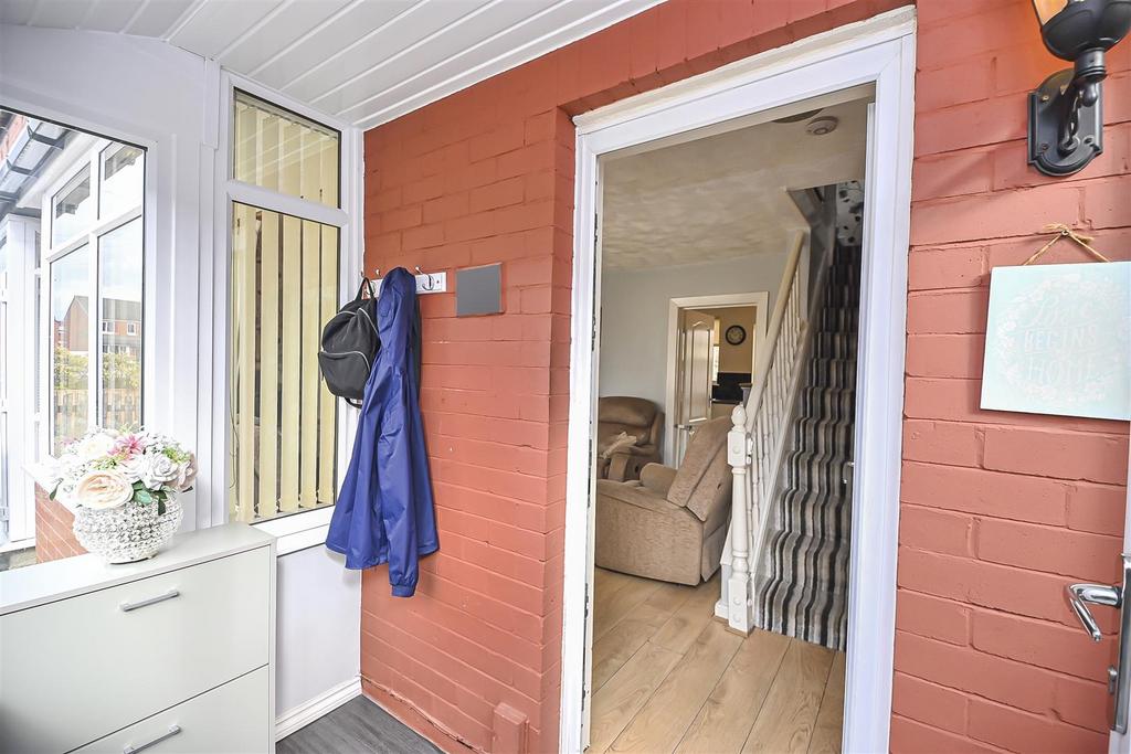 26 Lowood Street Entrance Porch.jpg